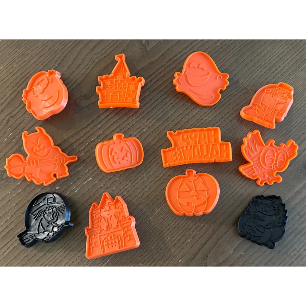 Set of 12 Spooky Halloween‎ Cookie Cutters Gourmet's Choice Ghost Witch Pumpkin